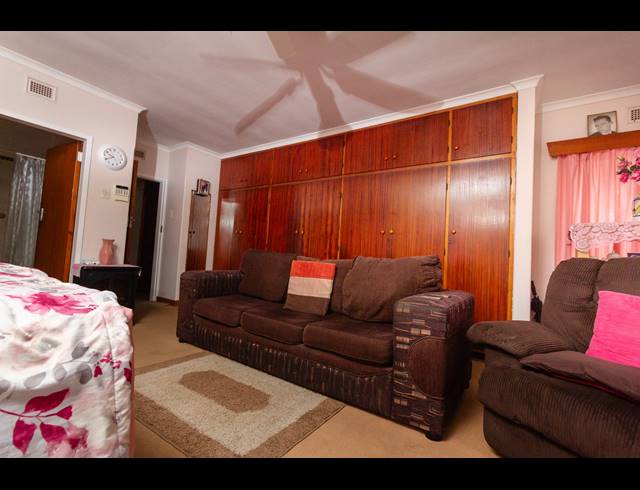 5 BEDROOM HOUSE FOR SALE IN MALVERN
